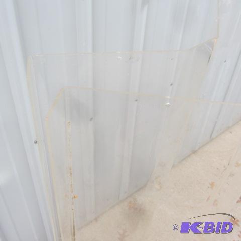 Plexi Glass Sneeze Guard