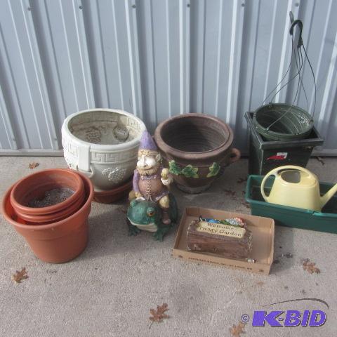 Garden Pots & Planters