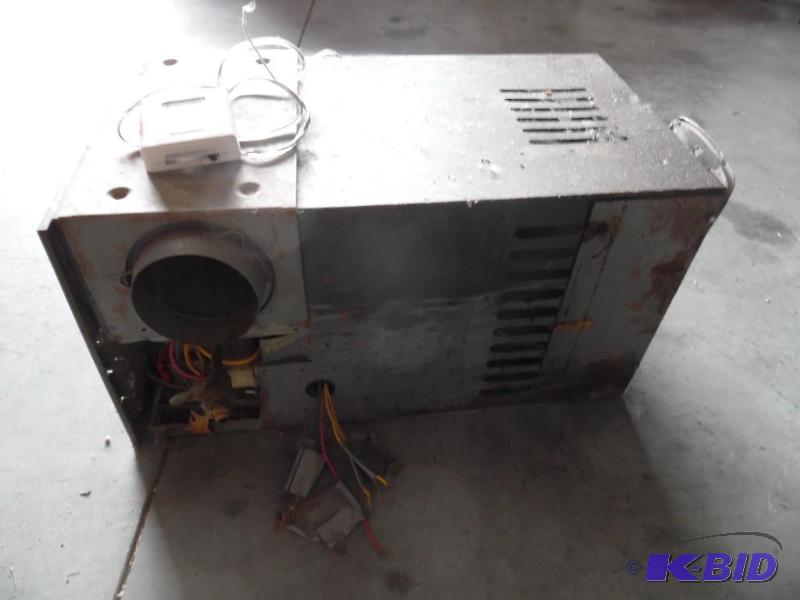 lot 15 image: Heater WThermostat