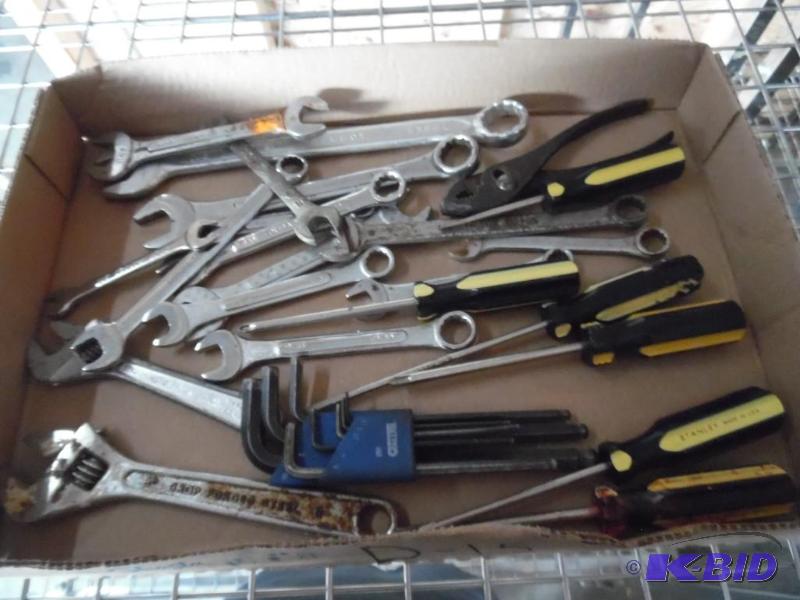 lot 33 image: Tools