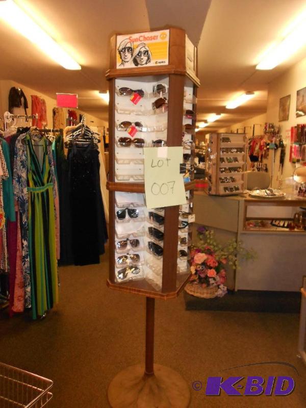Sunglass Stand WSunglases