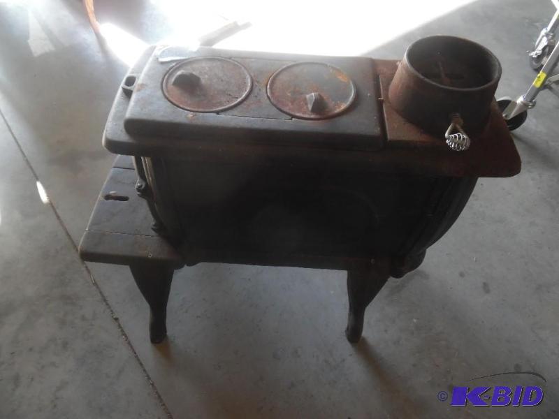 Boxwood Stove
