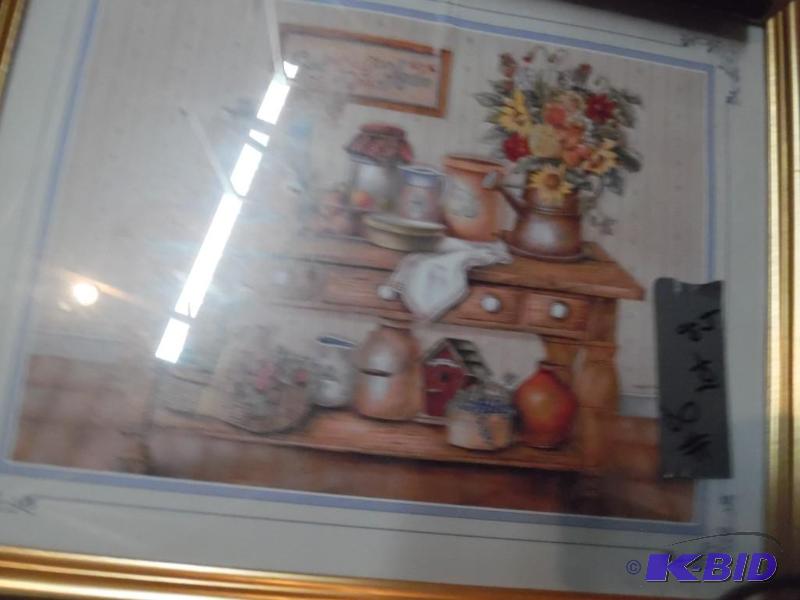 lot 15 image: Pictures