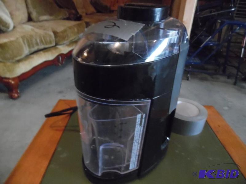 lot 21 image: Juice Extractor