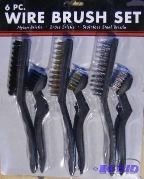 lot 16 image: Six Piece Wire Brush Set - Two nylon bristle ...
