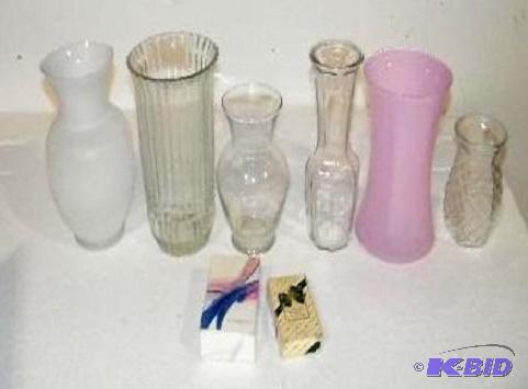 lot 22 image: Glass Flower Vases...