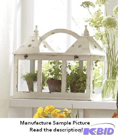 lot 28 image: Terrarium - Fill this indoor &quotgreenhouse...
