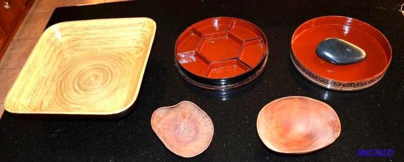 lot 71 image: Unique  artistic kitchen serving platters...