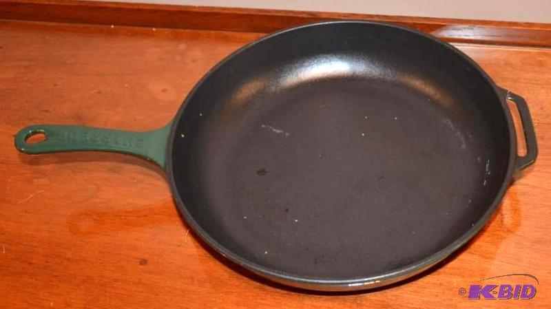 lot 90 image: Chasseur Invicta France #12 fry pan 12" ...
