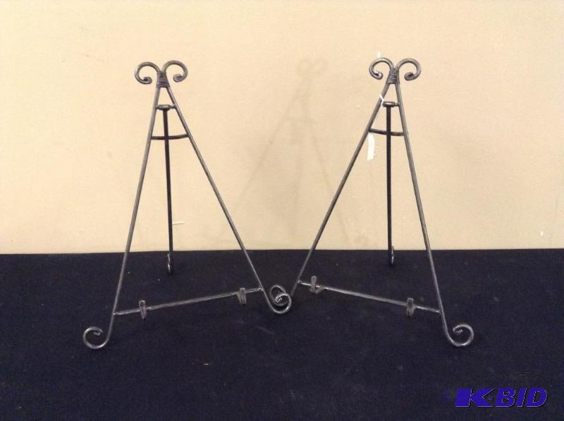 2 Black Metal Decorative Easel Stands