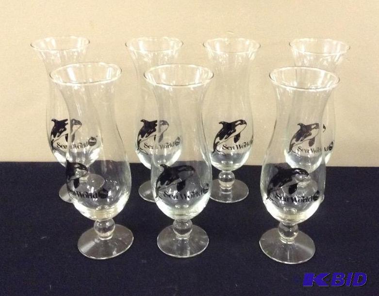 7 Sea World Hurricane Bar Glasses