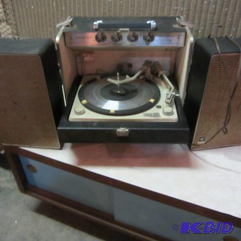 Stereophonc Portable Record Player