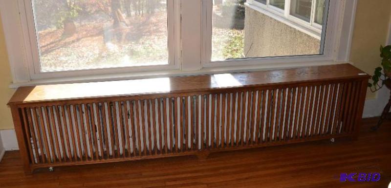 lot 125 image: Wood radiator cover  seat 106x12x24"...