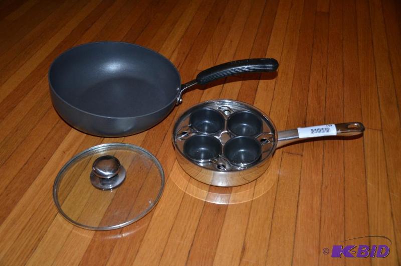 lot 149 image: Egg poacher Circulon&nbspnon-stick pan anodi...
