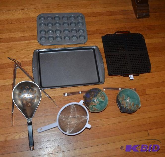 lot 152 image: Kitchen cooking ware as pictured...