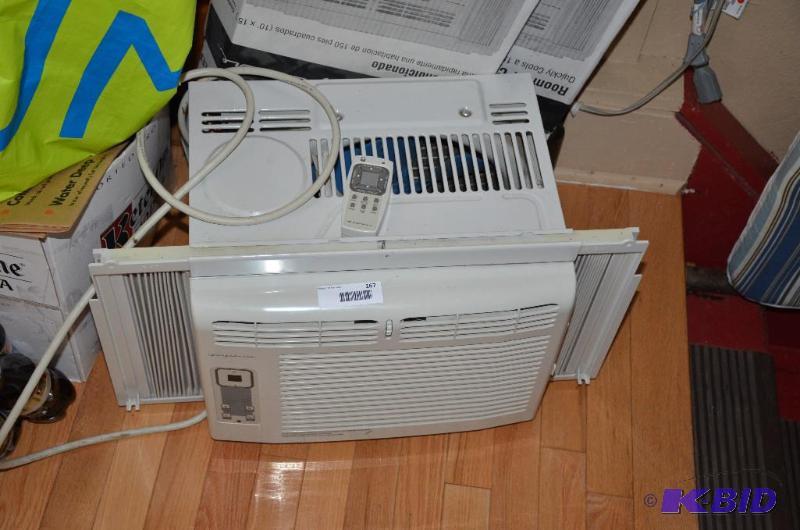 lot 167 image: Frigidaire air conditioner with remote. Used ...