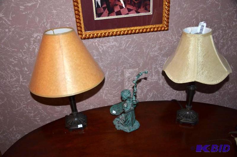 lot 175 image: matching lamps 16" tall, angel...