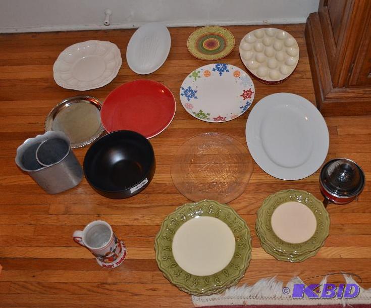 lot 182 image: Disney Micky Mouse mug, plate set, serving pl...
