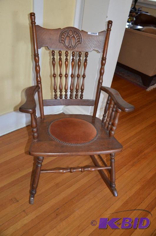lot 34 image: Antique rocking chair stands 39 tall 21"...