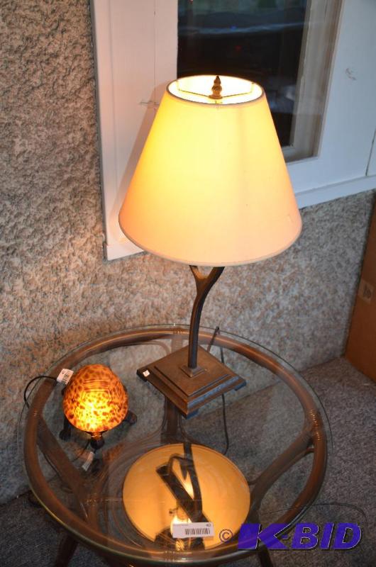 lot 41 image: 2 Lamps - Vintage Glass turtle lamp lamp ...