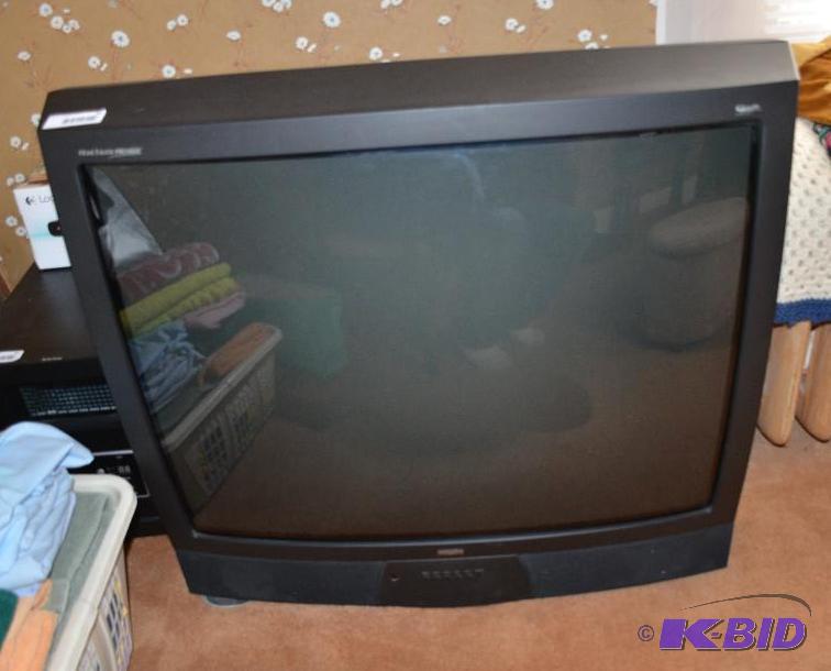 lot 82 image: LARGE RCA Home theater premeire 36" tv -...