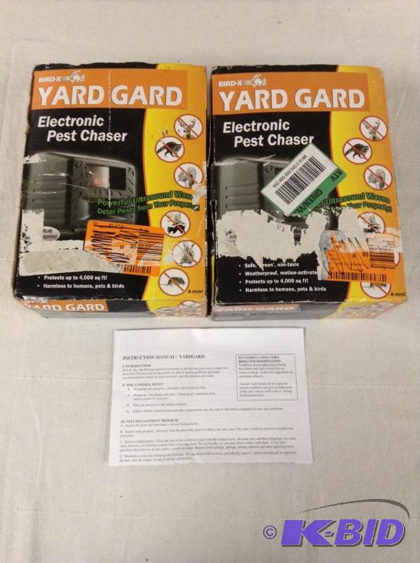 lot 22 image: 2 Yard Gard Electronic Pest Chasers