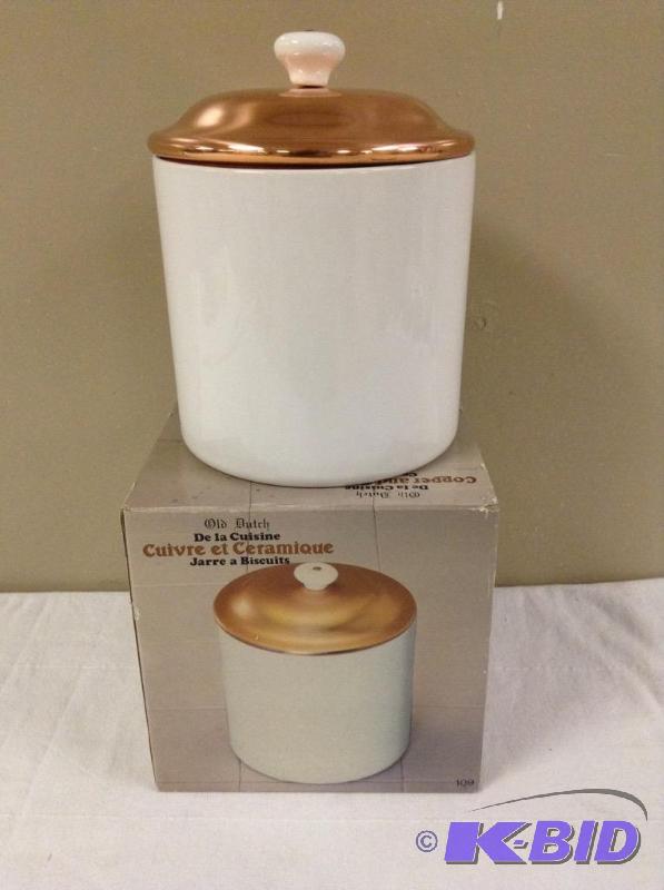lot 43 image: Old Dutch Copper and Ceramic Cookie Jar