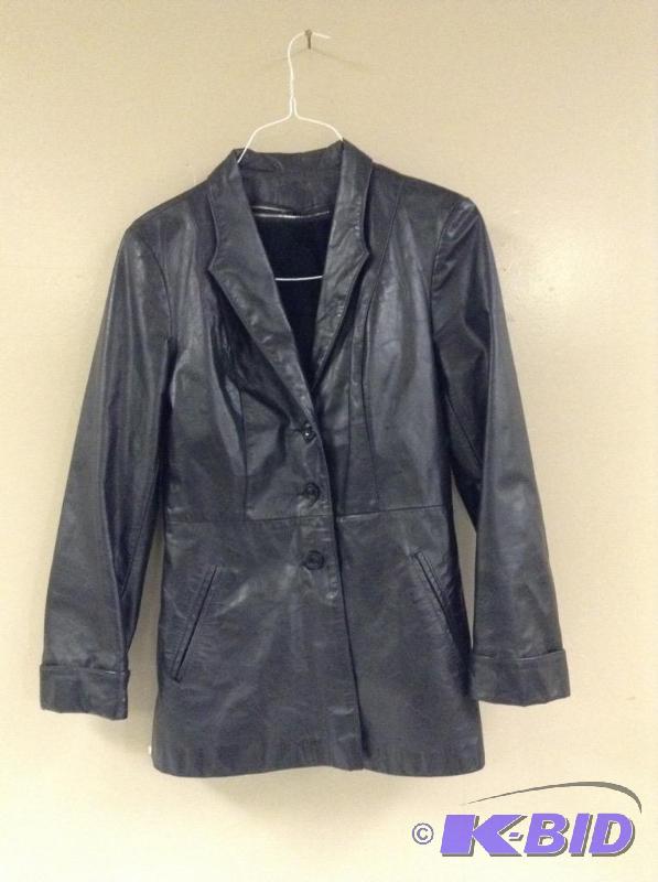lot 63 image: Womens Leather Jacket
