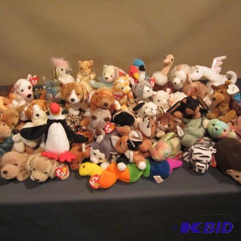 lot 61 image: Ty Beanie Babies