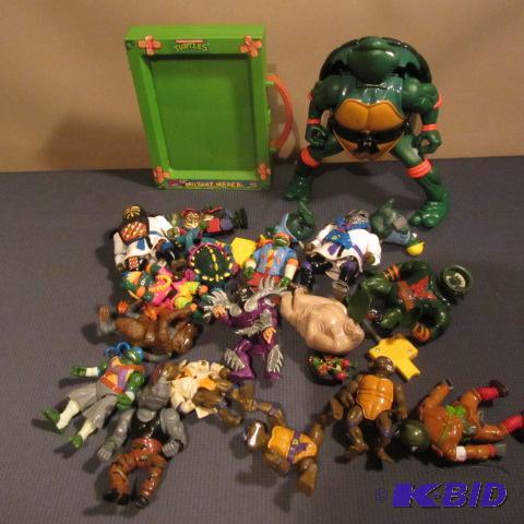 lot 62 image: Ninja Turtle & Action Figures
