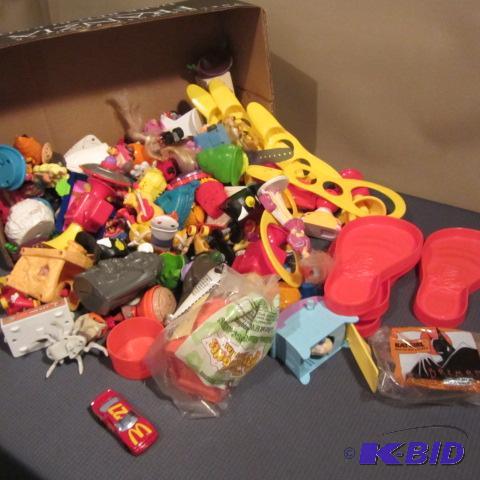 lot 63 image: Happy Meal Collectibles