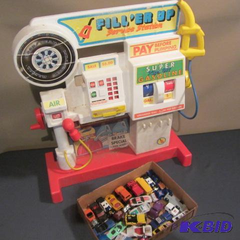 lot 71 image: Matchbox, Hot Wheels, Station