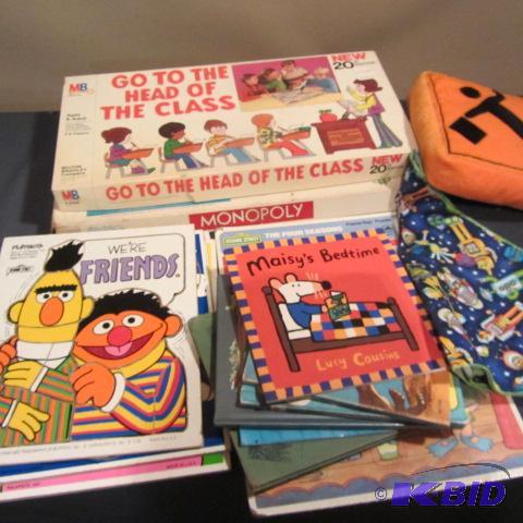 lot 77 image: Puzzle, Board Games