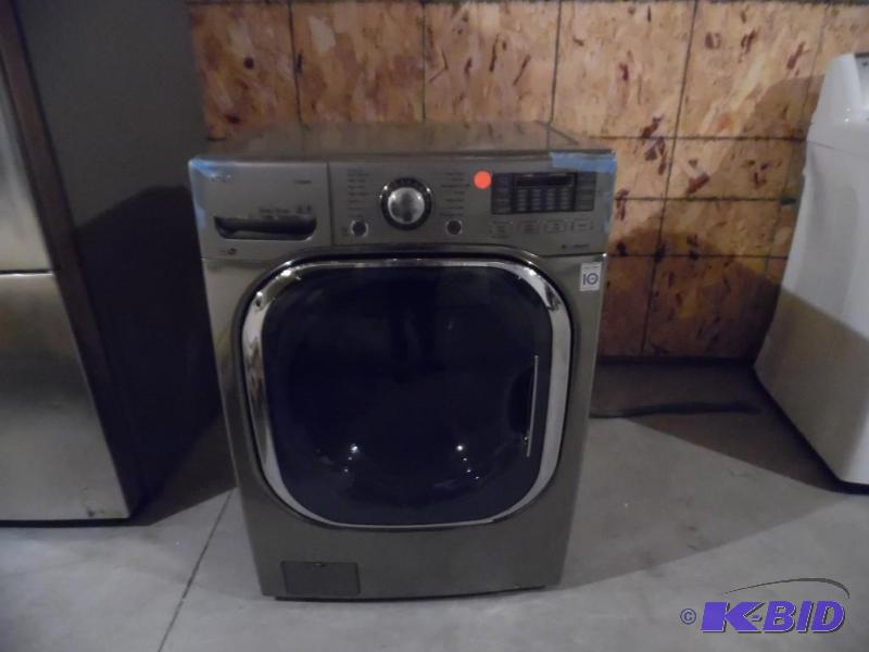 LG 4.5 DOE cu. ft. High-Efficiency Front Load Washer with TurboWash in Graphite Steel, ENERGY STAR