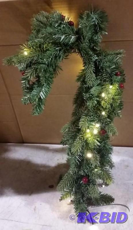 lot 25 image: Two Foot Hanging Light Up Garland Cane - Reta...