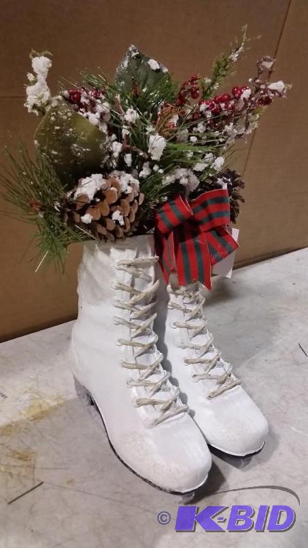 lot 52 image: Figure Skates Holiday Statue - Back piece of ...