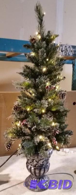 lot 66 image: Lighted Christmas Tree in Pot - Is frosted - ...