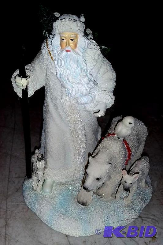 lot 87 image: Santa and Friends Figurine - Retail $59.99 - ...