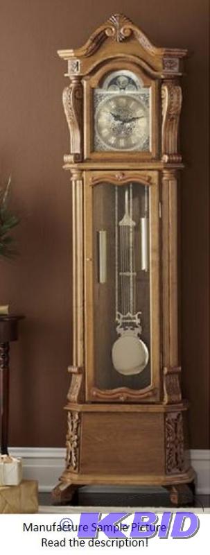 Solid Wood Grandfather Clock -&nbspThe corne...
