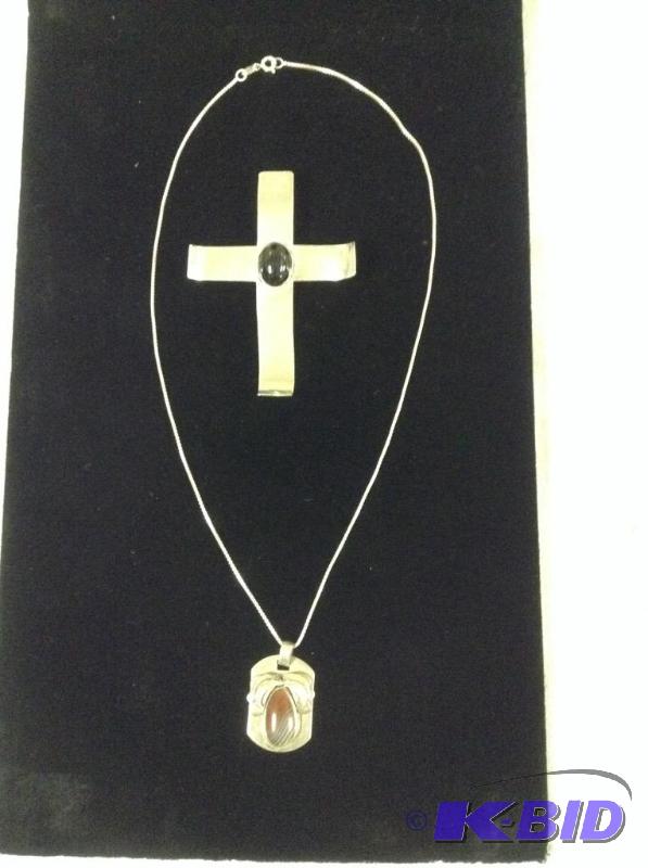 Silver Necklace and Pendant