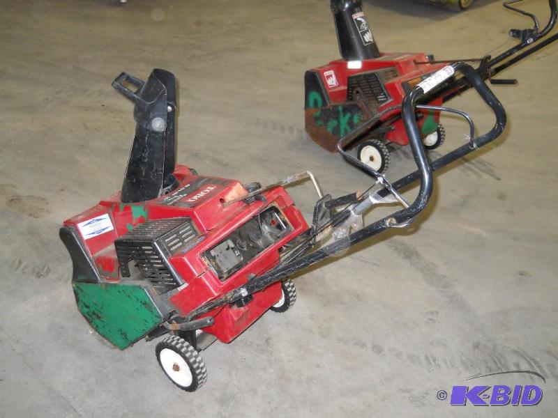 Toro 3850 Snowblower. 20 Wide.