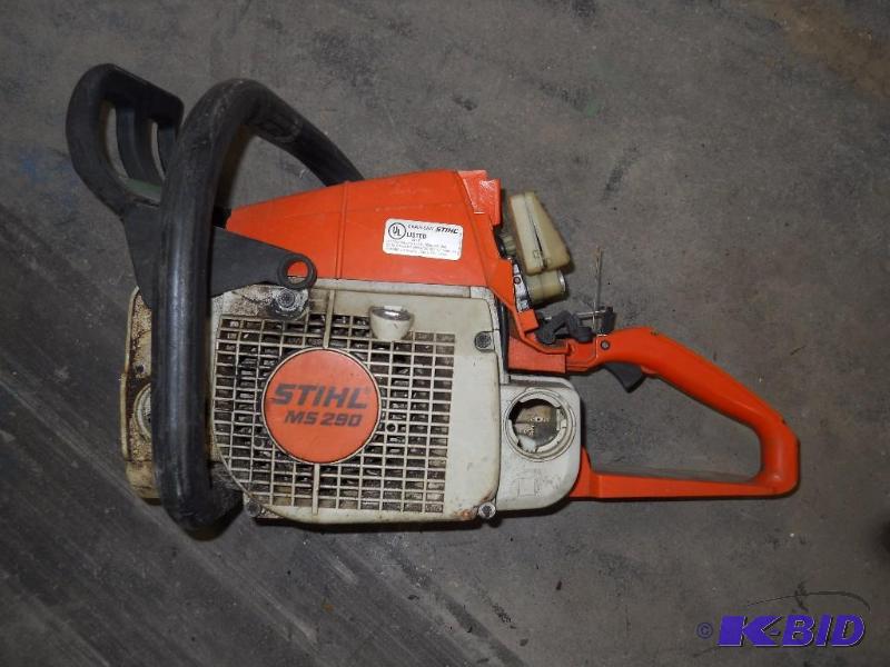 lot 22 image: Stihl Chainsaw Crankcase  Head