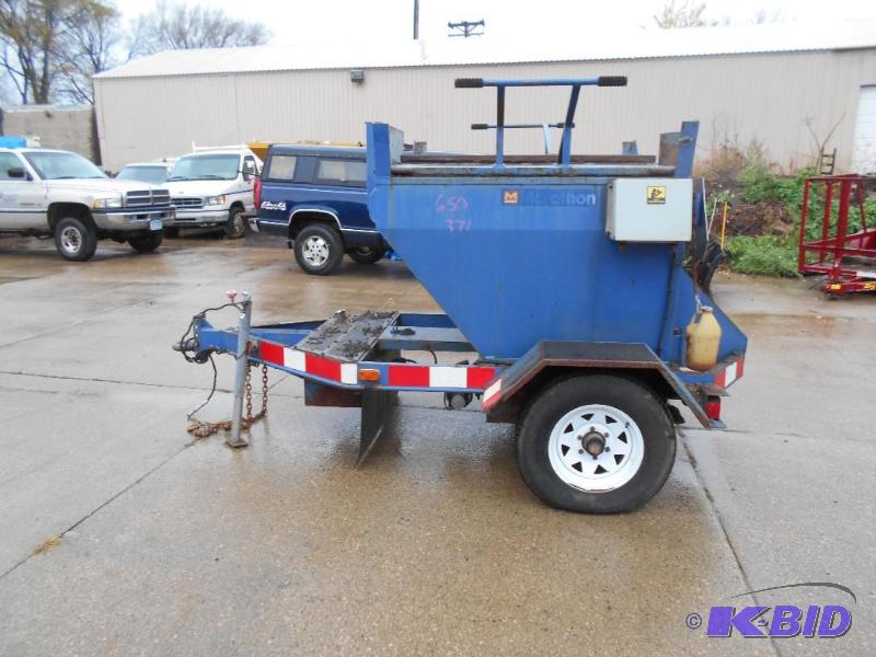 lot 3 image: 2002 Marathon Asphalt Kettle