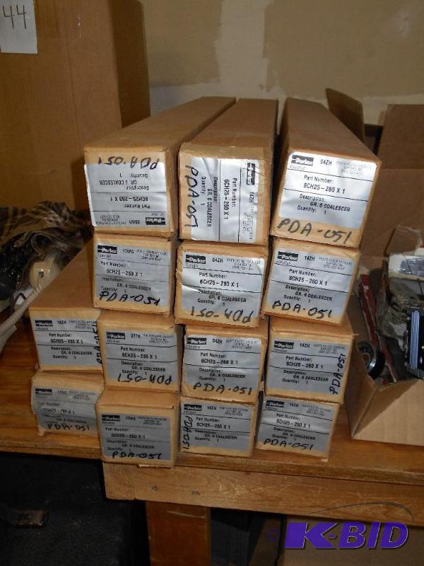 lot 70 image: 14 Parker Coalescer Filters. Resell for tons of $ on Amazon