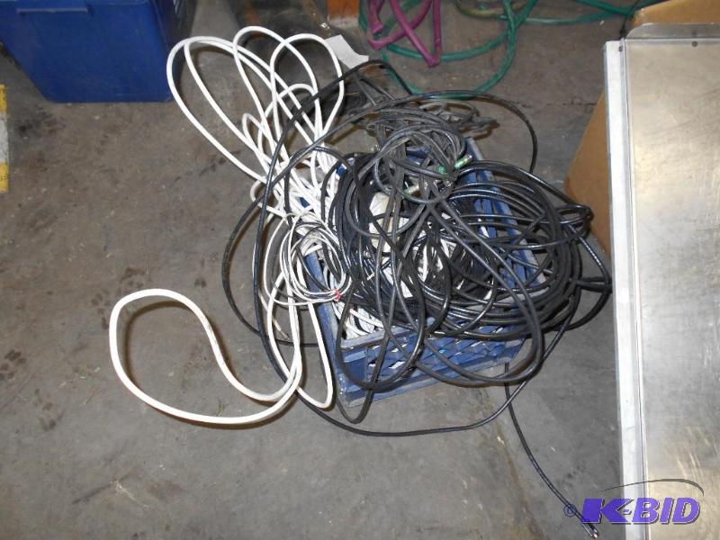 lot 81 image: Crate of Cable Wiring