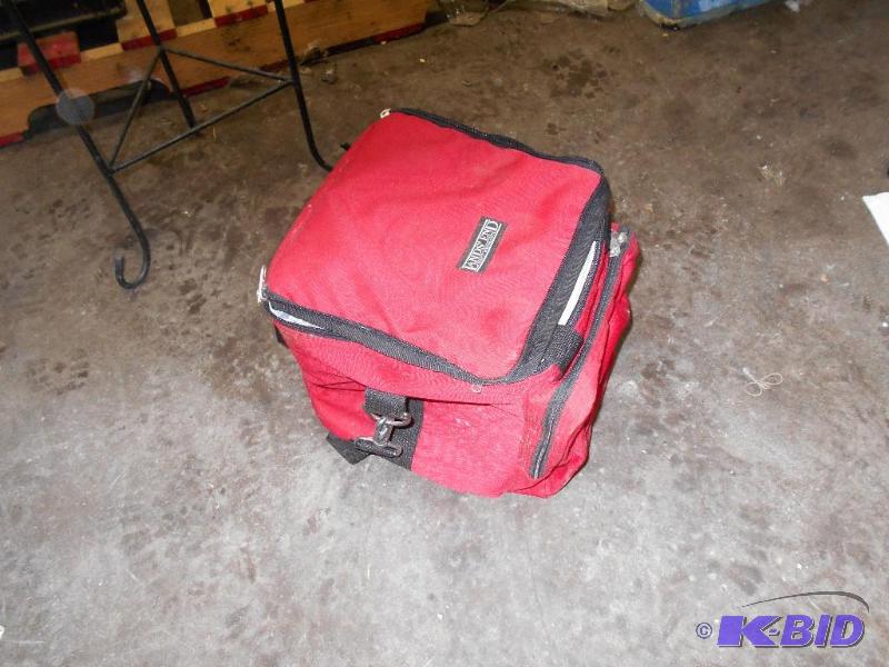 lot 9 image: Lands End Brand Cooler Travel Bag