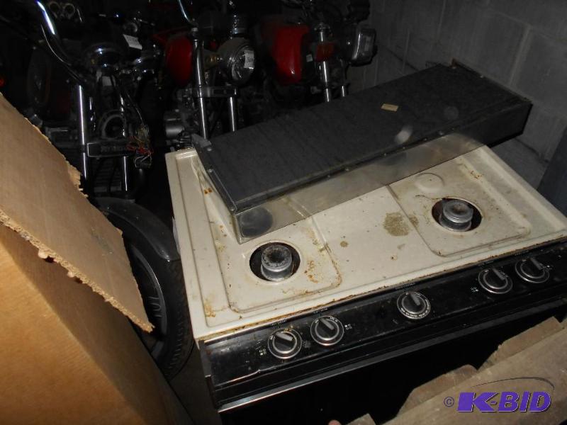 lot 95 image: Stove