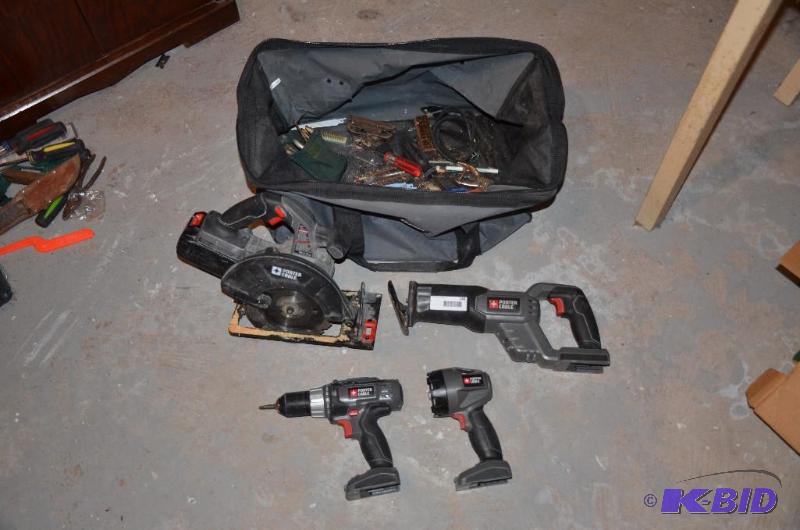 lot 148 image: 18 Volt Porter Cable Cordless set with bag &a...