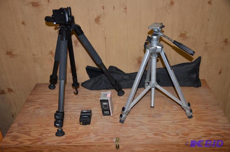 lot 153 image: Professional looking camera tripod and smalle...