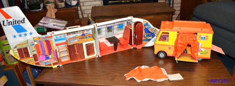 lot 168 image: Barbie Friendship Ship , Barbie Country Campe...